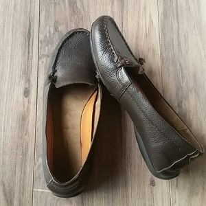 Eddie Bauer leather shoe